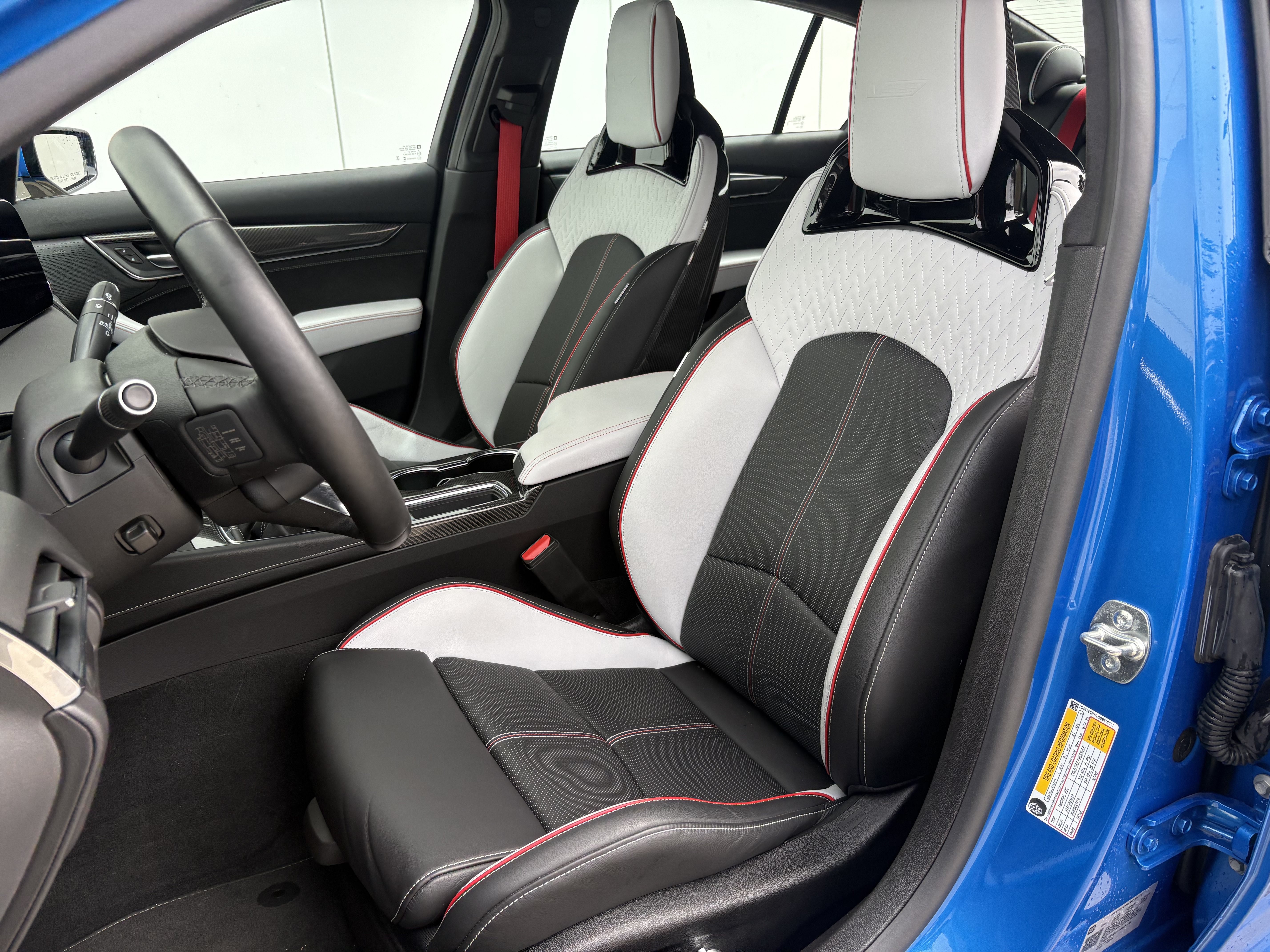 Certified 2025 Cadillac CT5 V Blackwing w/ Carbon Fiber 2 Package RWD image 10