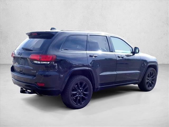Used 2019 Jeep Grand Cherokee Altitude AWD/4WD image 13