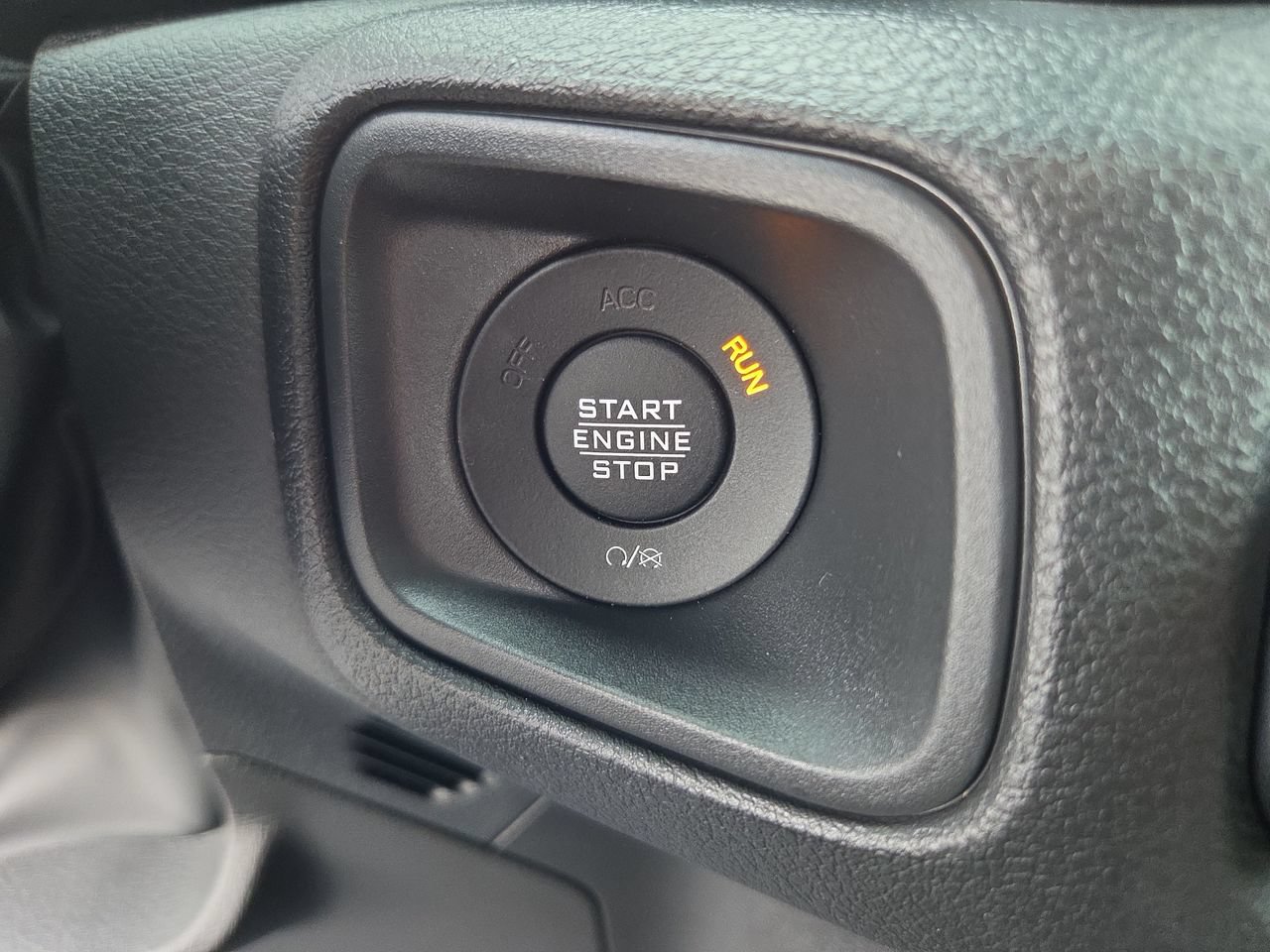New 2026 Jeep Gladiator Sport AWD/4WD image 27