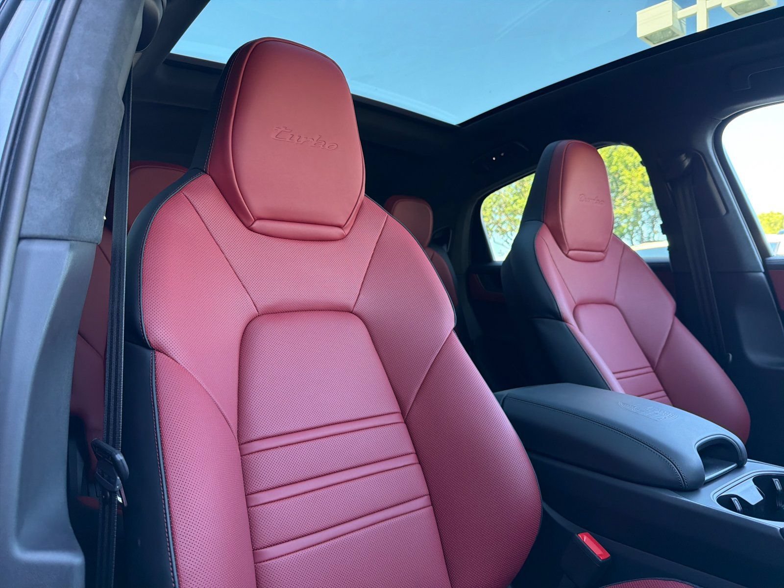 New 2026 Porsche Cayenne Turbo AWD/4WD image 17