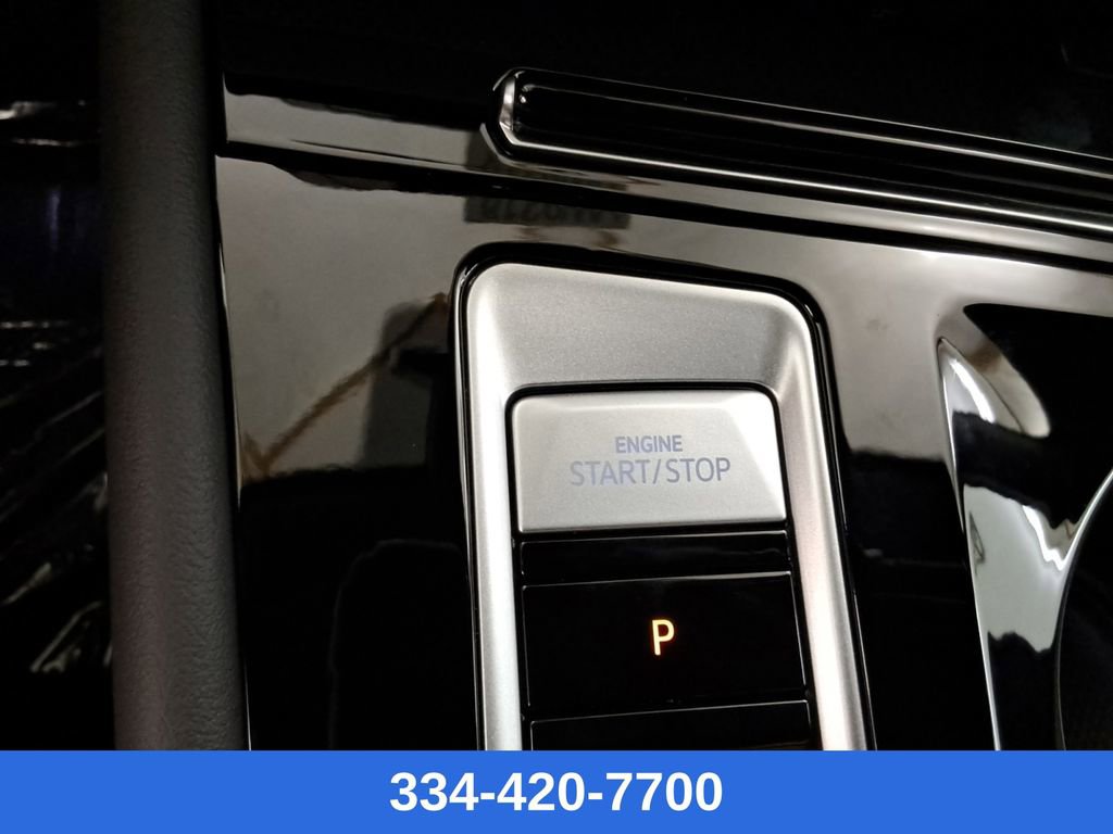 New 2025 Volkswagen Atlas Cross Sport SEL Premium R-Line image 28