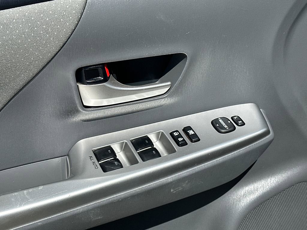 Used 2014 Toyota Prius V Three image 12