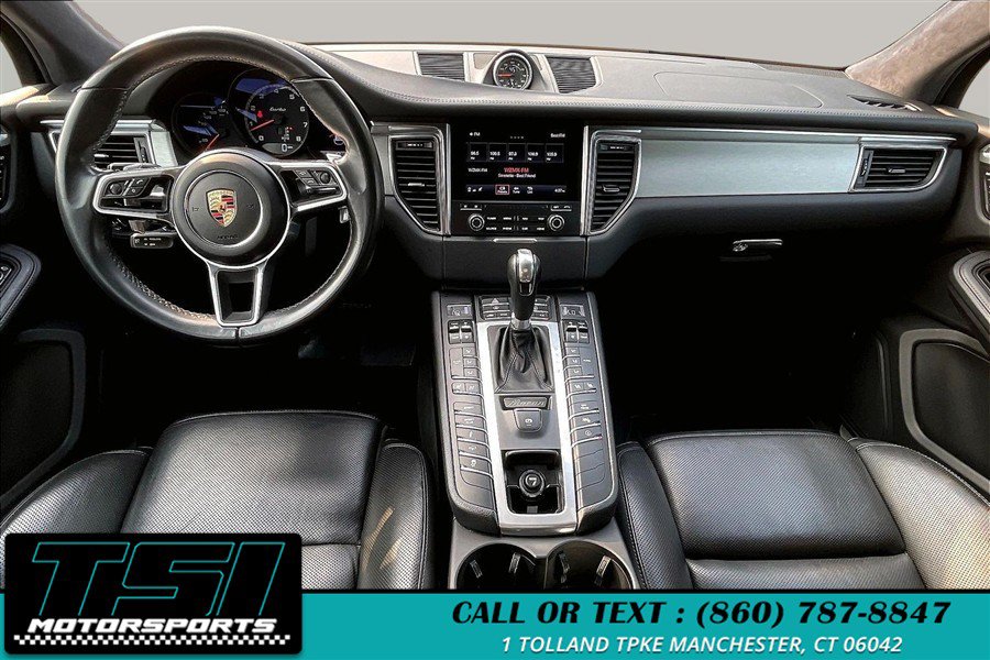 Used 2017 Porsche Macan Turbo AWD/4WD image 16