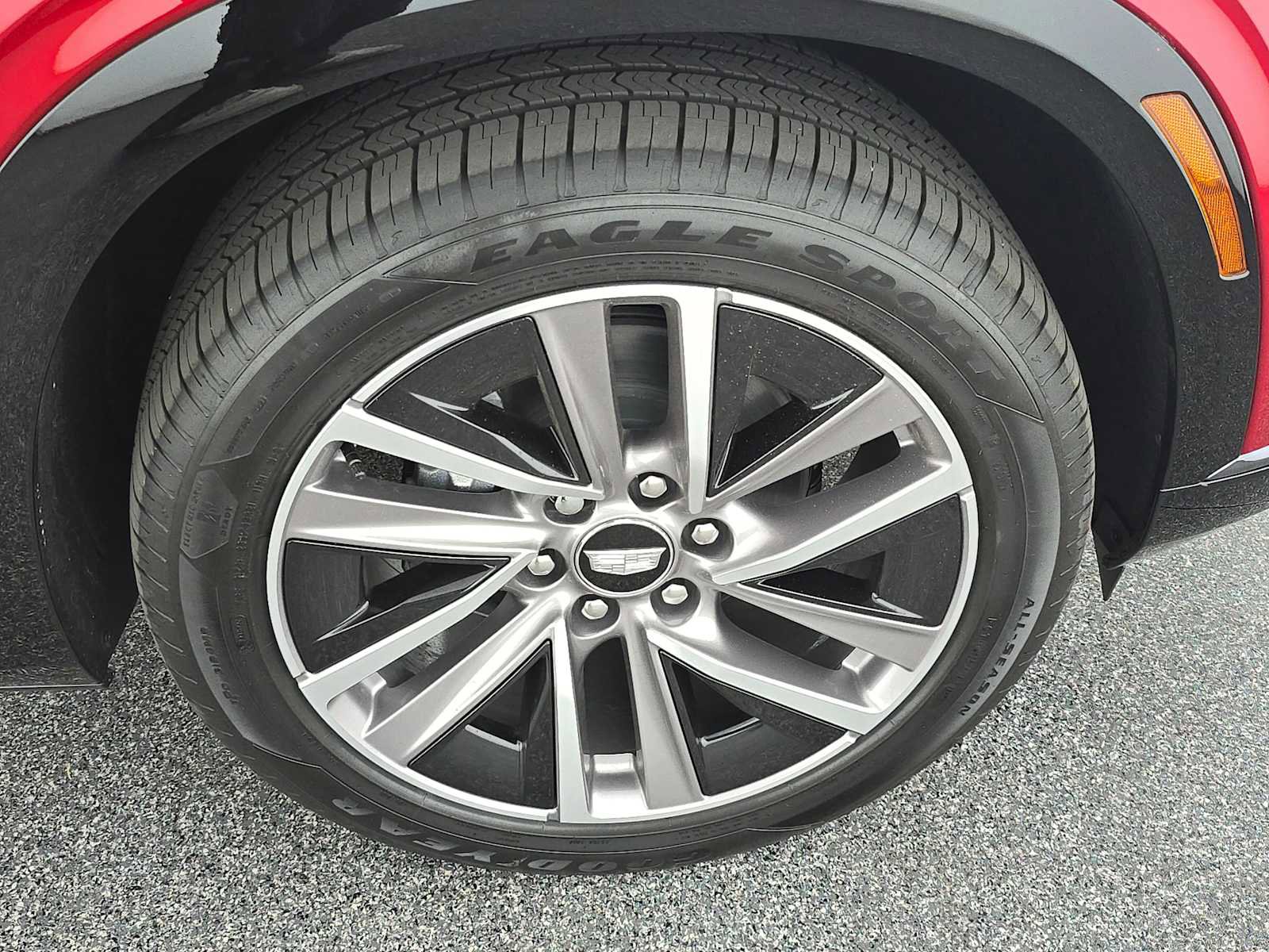 New 2026 Cadillac Vistiq Sport w/ LPO, Floor Liner Package image 11