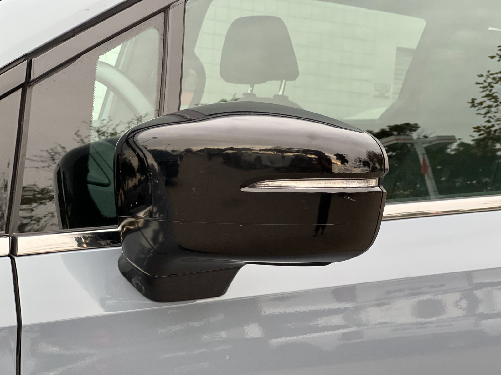 Used 2025 Honda Odyssey Sport-L image 42