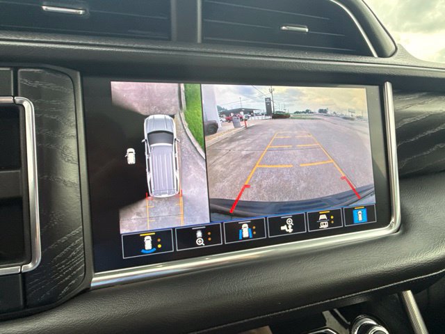 Used 2021 GMC Yukon Denali w/ Denali Premium Package AWD/4WD image 23