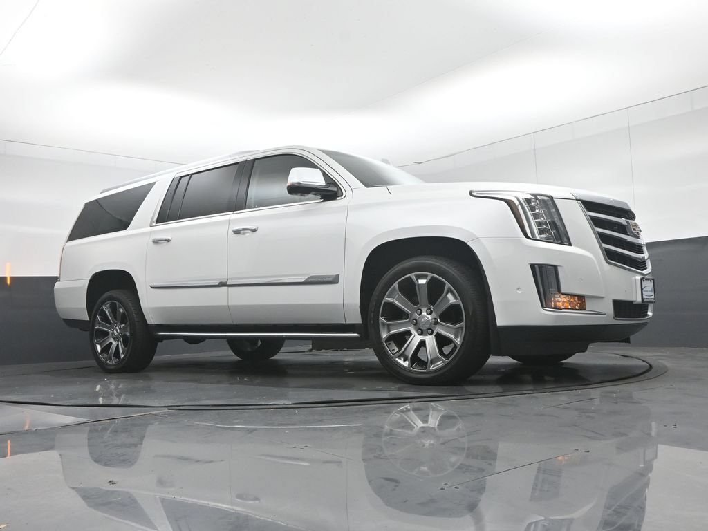 Used 2019 Cadillac Escalade ESV Luxury AWD/4WD image 66