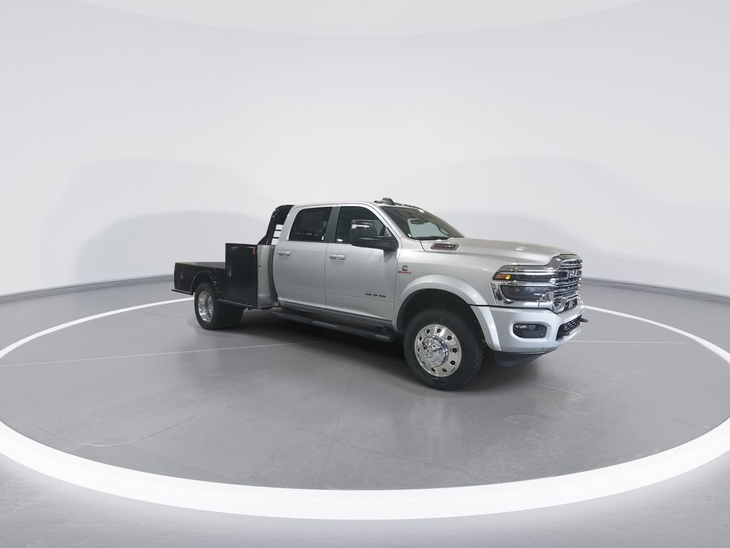 New 2026 RAM 5500 Tradesman w/ Laramie Trim Package image 2