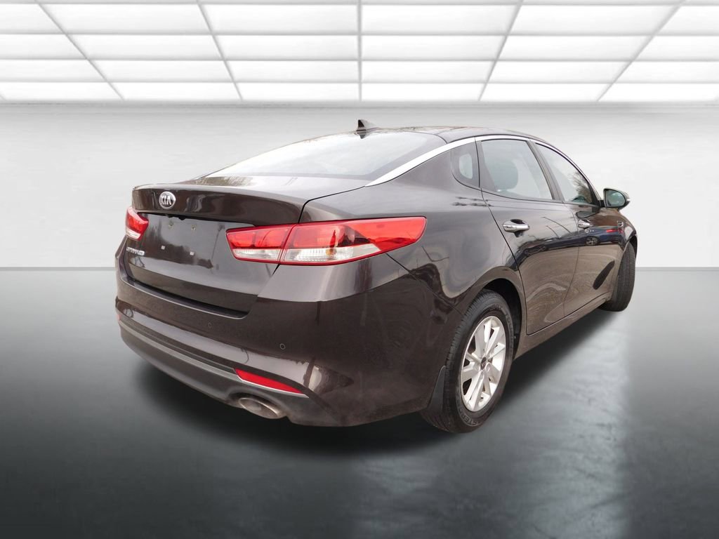 Used 2018 Kia Optima LX image 5