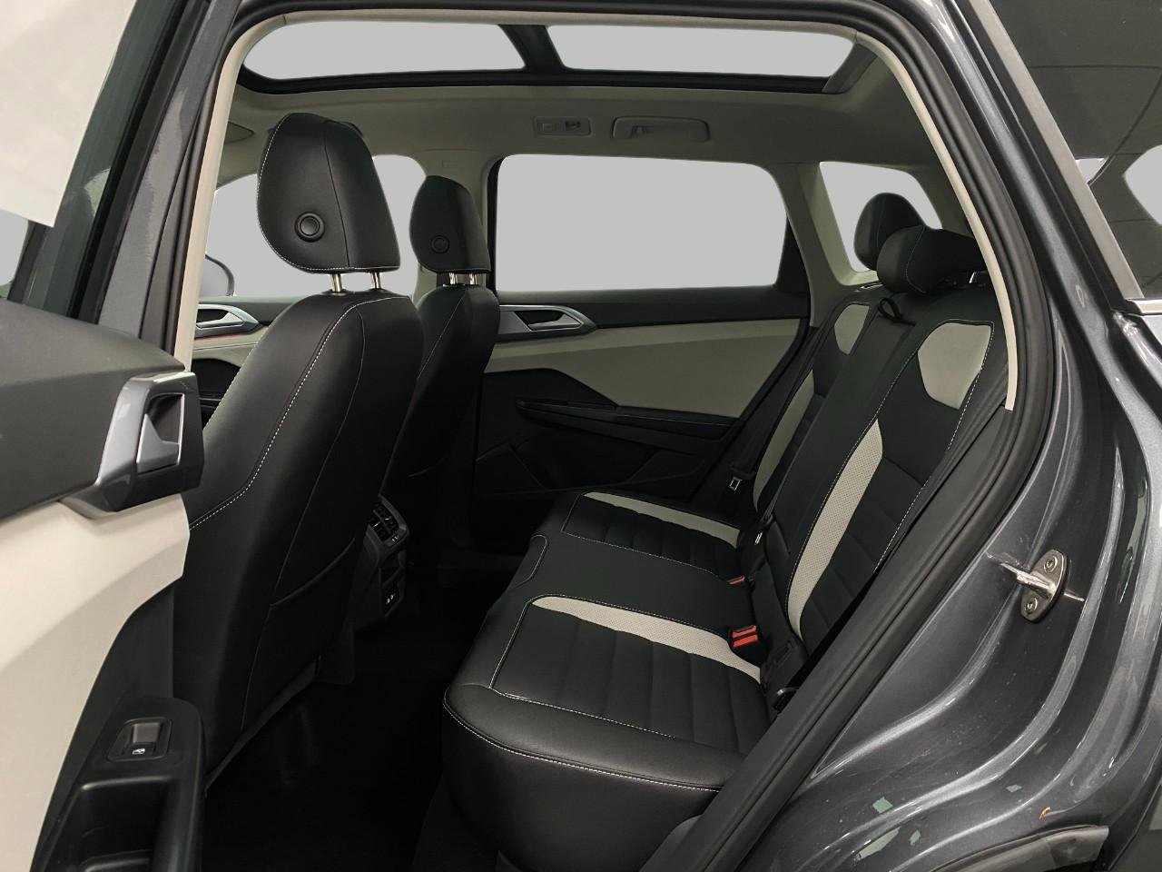 New 2026 Volkswagen Taos SEL AWD/4WD image 57