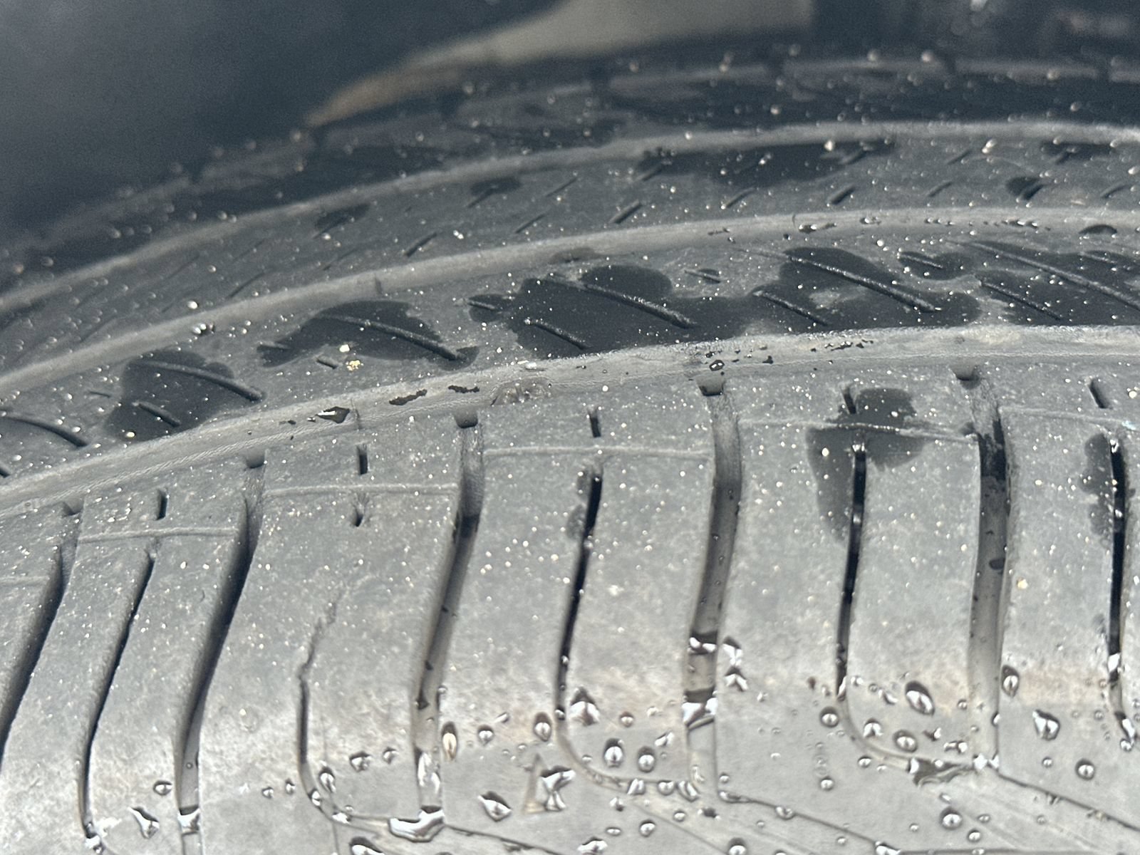 Used 2025 Chevrolet Trax LT w/ LT Convenience Package FWD image 12