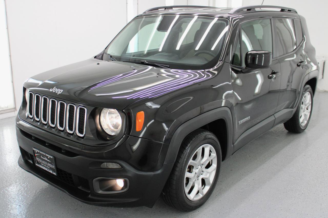 Used 2017 Jeep Renegade Latitude image 4