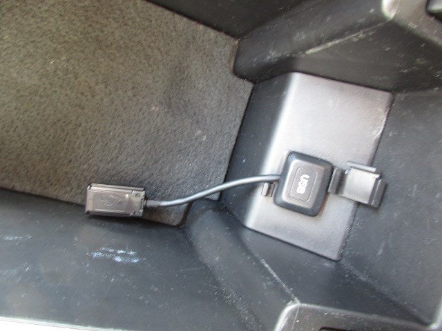 Used 2014 Honda Civic Hybrid Sedan image 26