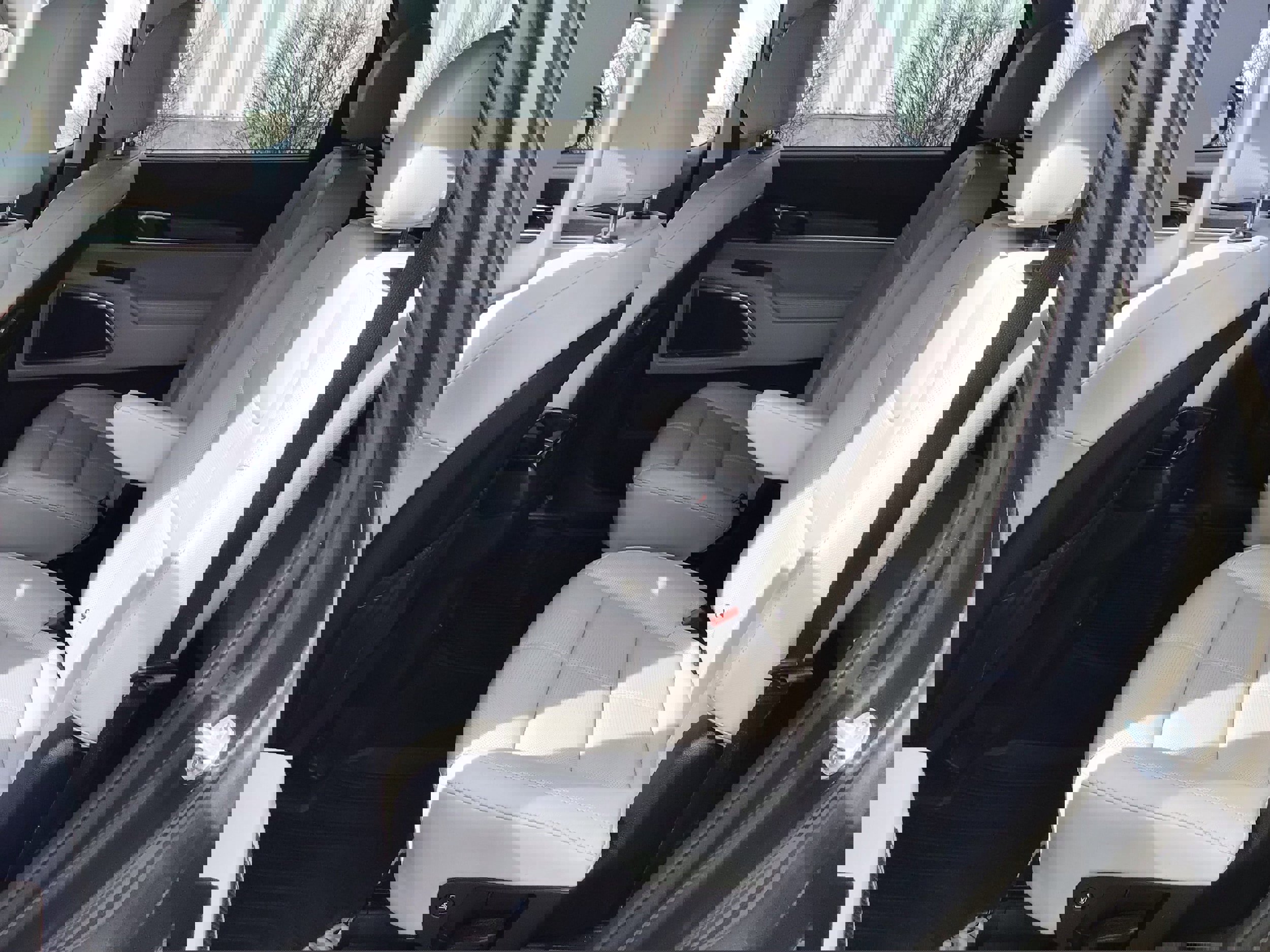 Used 2020 Kia Telluride SX w/ Towing Package image 13