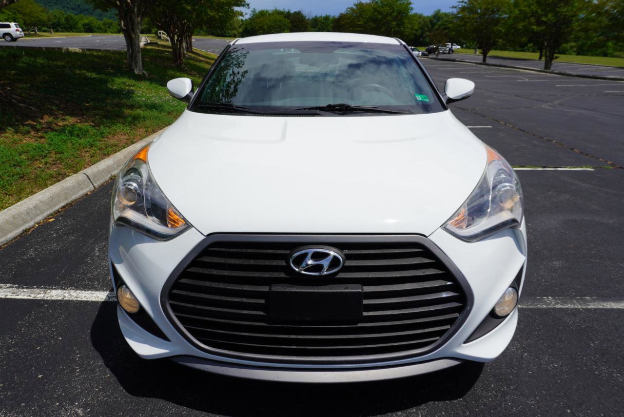 Used 2016 Hyundai Veloster Turbo FWD image 3