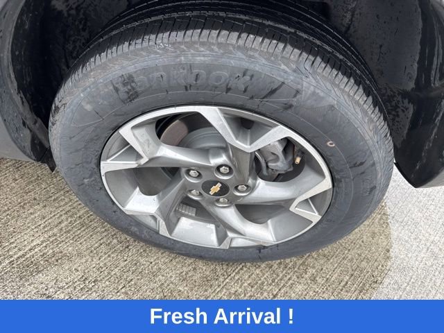 Used 2025 Chevrolet Trax LT w/ LT Convenience Package FWD image 18