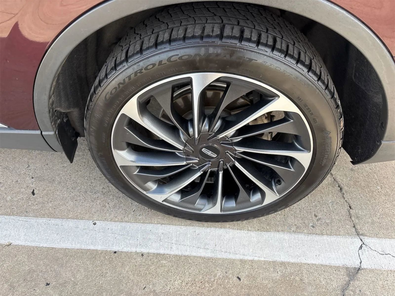 Used 2021 Lincoln Aviator Reserve w/ Equipment Group 202A image 10