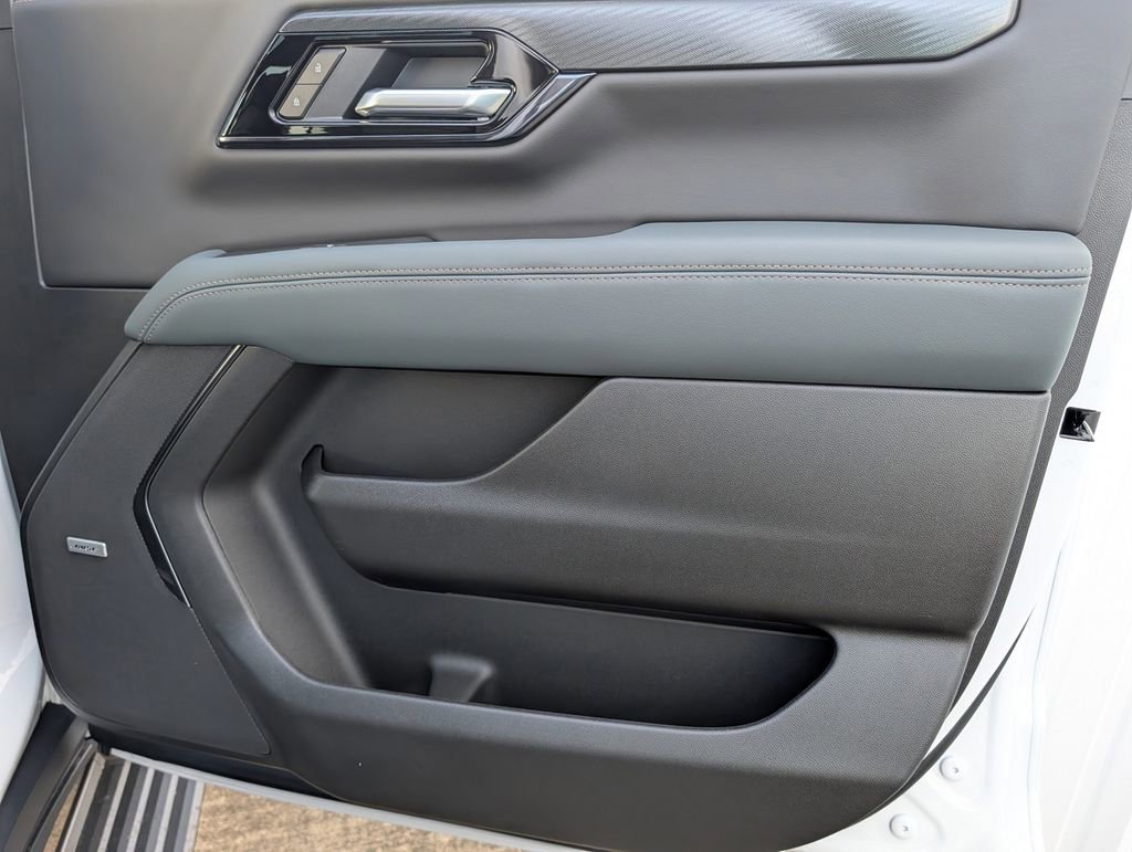 New 2026 GMC Yukon AT4 image 40