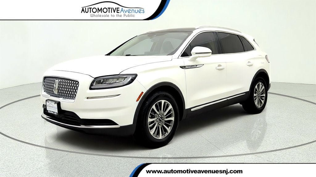 Used 2022 Lincoln Nautilus Reserve FWD image 1