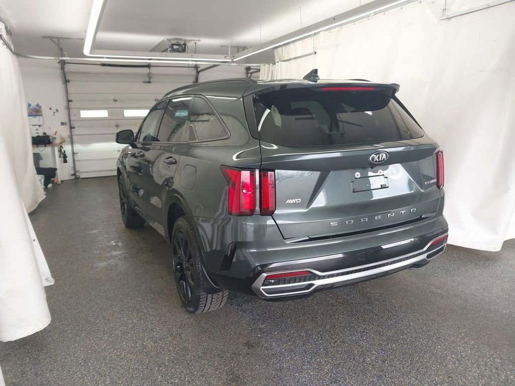 Used 2021 Kia Sorento EX AWD/4WD image 4