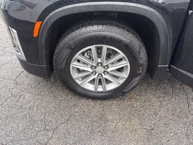 Used 2022 Chevrolet Traverse LT FWD image 24