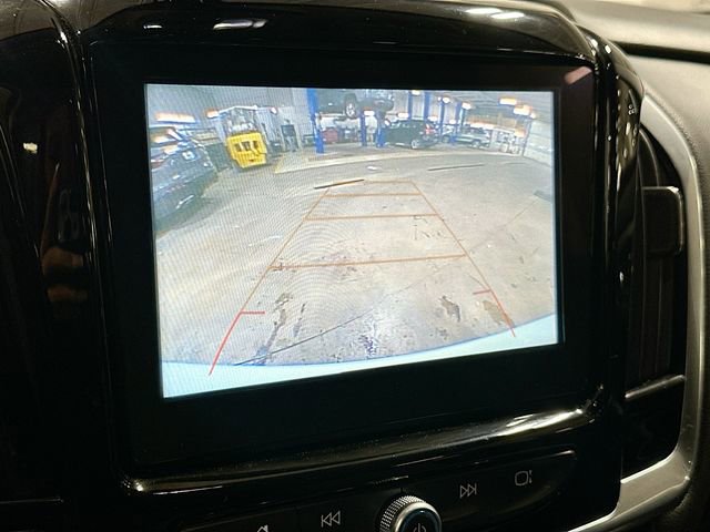 Used 2019 Chevrolet Traverse LT FWD image 15