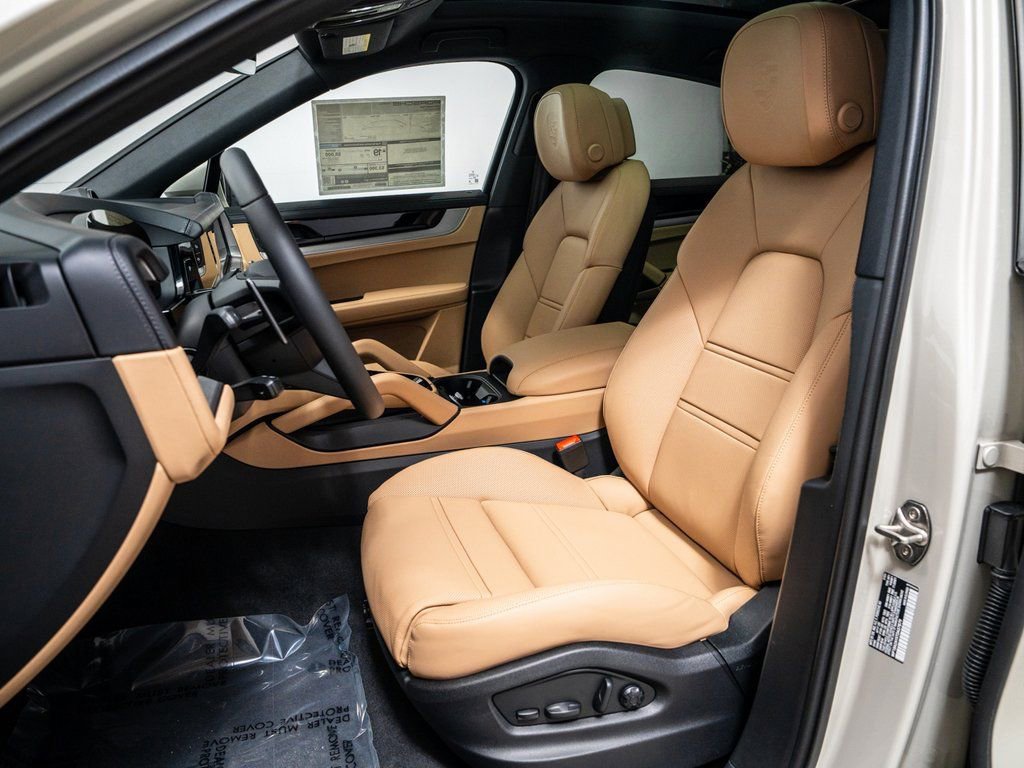 New 2026 Porsche Cayenne Coupe image 5