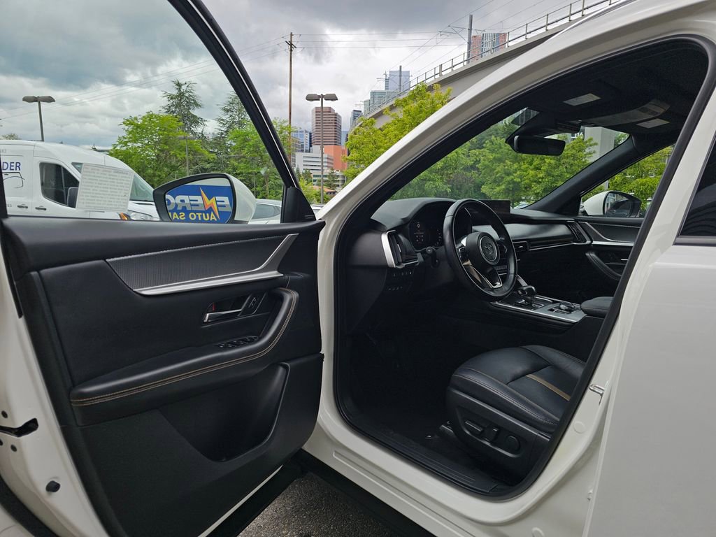 Used 2024 MAZDA CX-90 Plug-In Hybrid w/ Premium Plus image 23