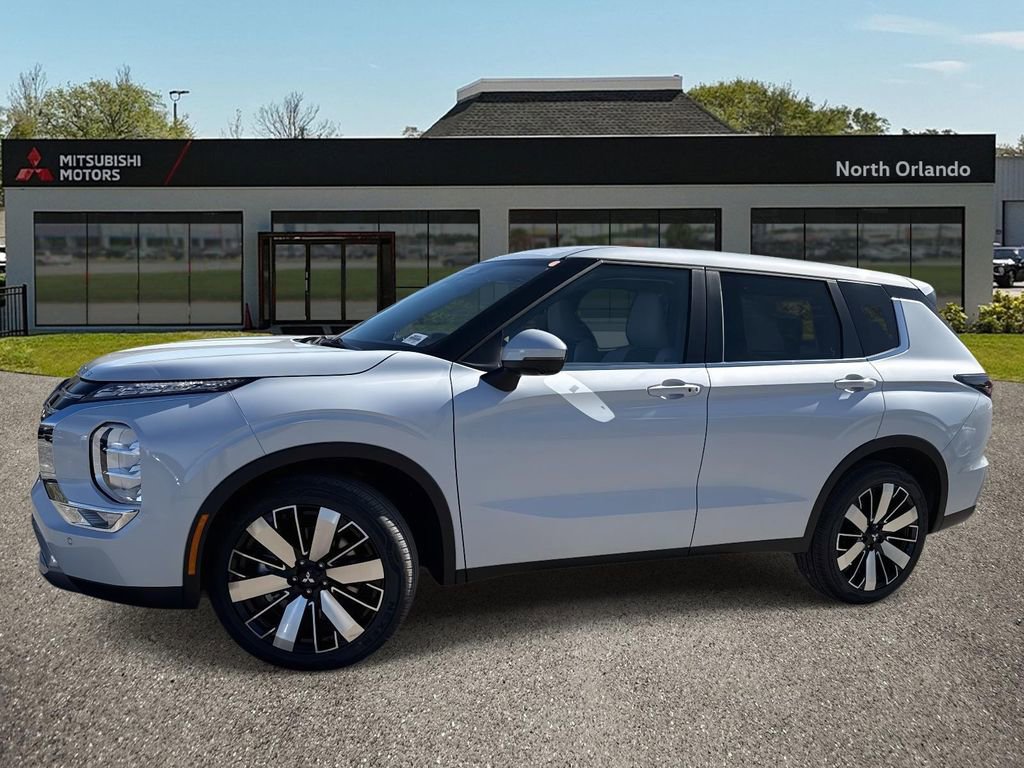 New 2026 Mitsubishi Outlander SE