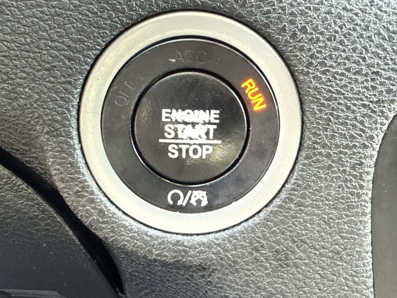 Used 2020 Dodge Charger SXT w/ Leather Interior Group image 16