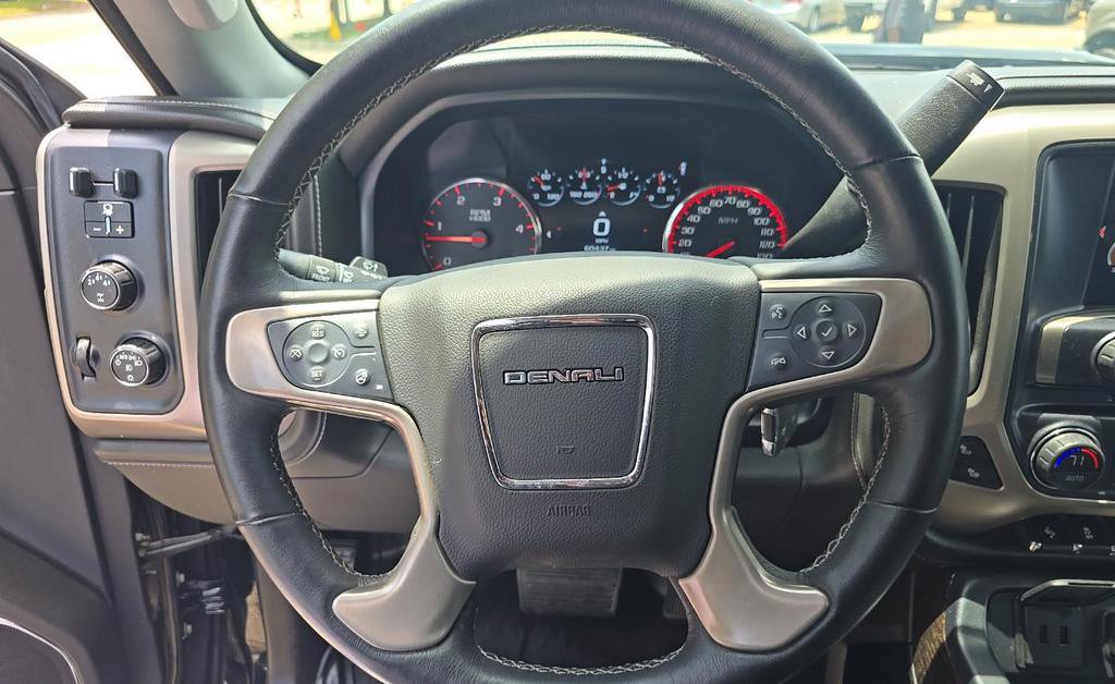 Used 2016 GMC Sierra 2500 Denali w/ Duramax Plus Package AWD/4WD image 13