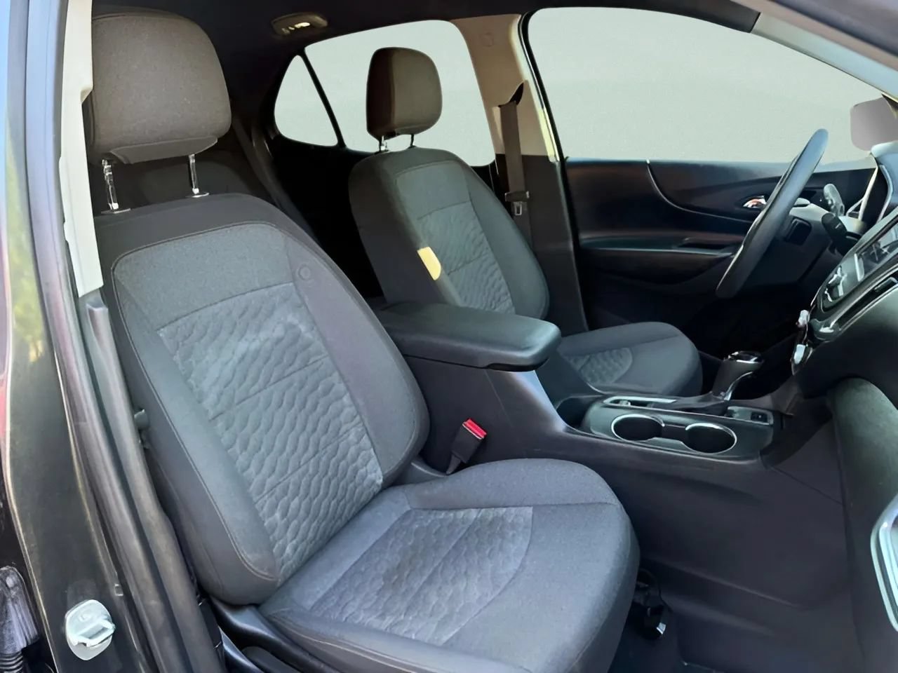 Used 2021 Chevrolet Equinox LT AWD/4WD image 45