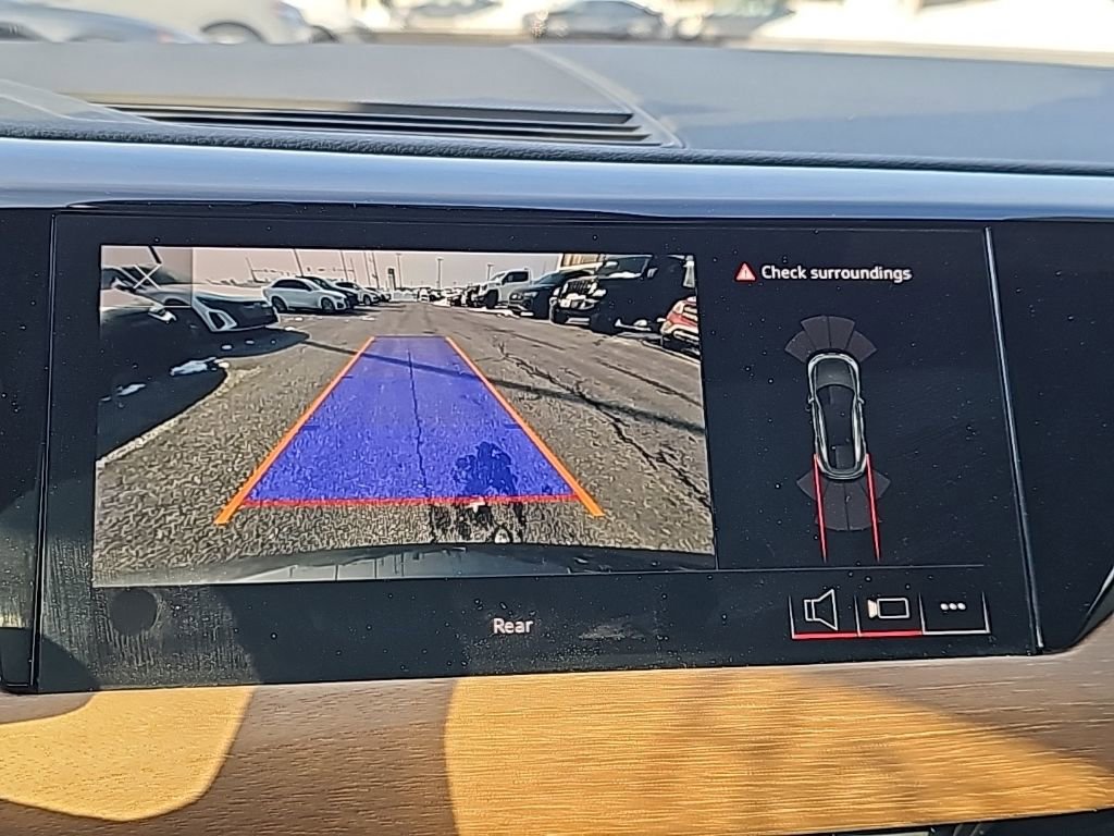 Used 2023 Audi e-tron GT Premium Plus image 9