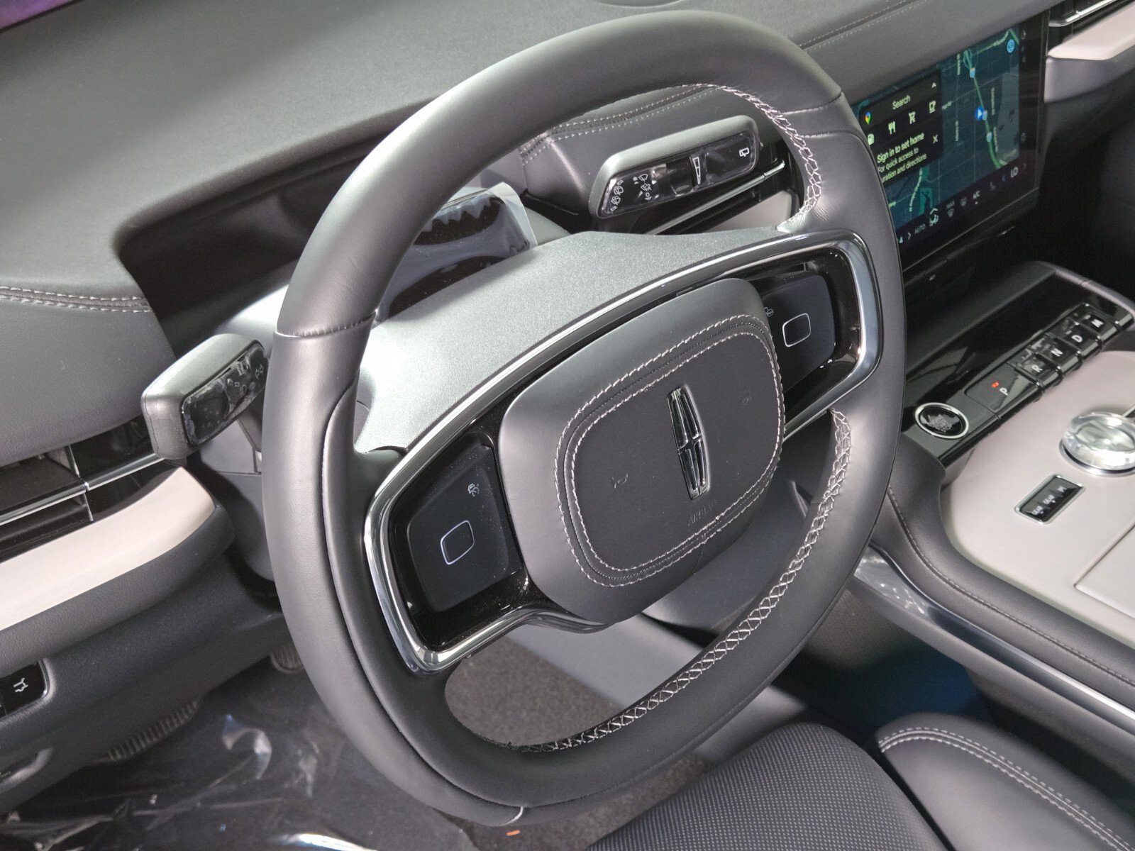 New 2026 Lincoln Navigator Premiere AWD/4WD image 23