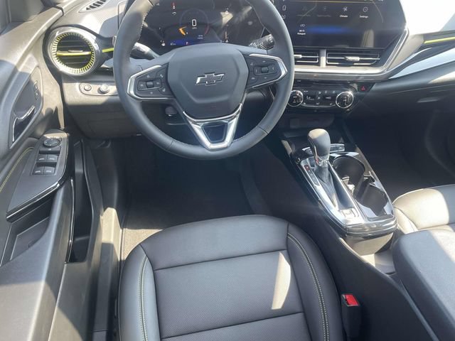 New 2026 Chevrolet Trax ACTIV w/ Sunroof Package FWD image 11