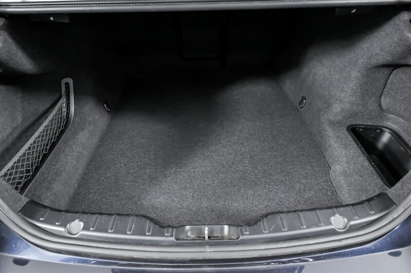 Used 2013 BMW 550i Sedan RWD image 11