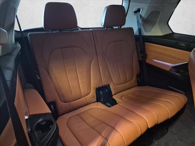 Used 2020 BMW X7 xDrive40i w/ Executive Package AWD/4WD image 21