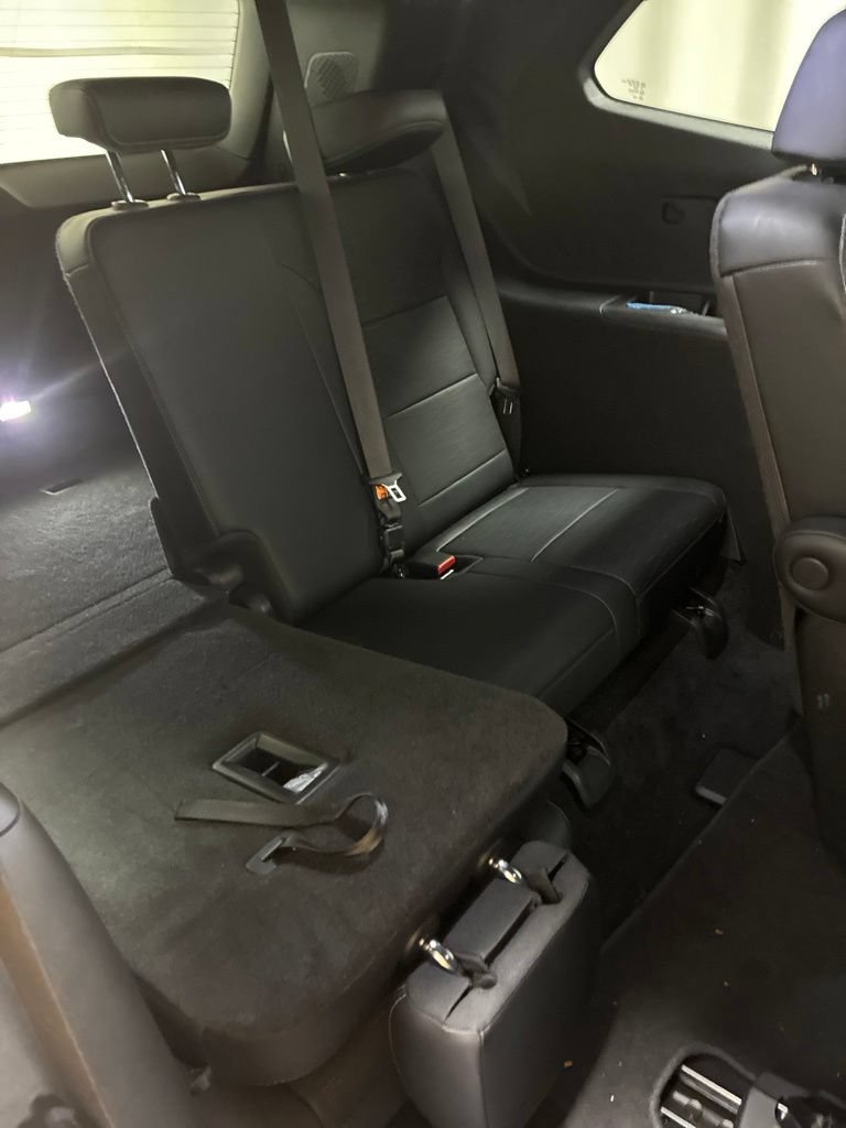 Used 2026 Buick Enclave Sport Touring FWD image 27
