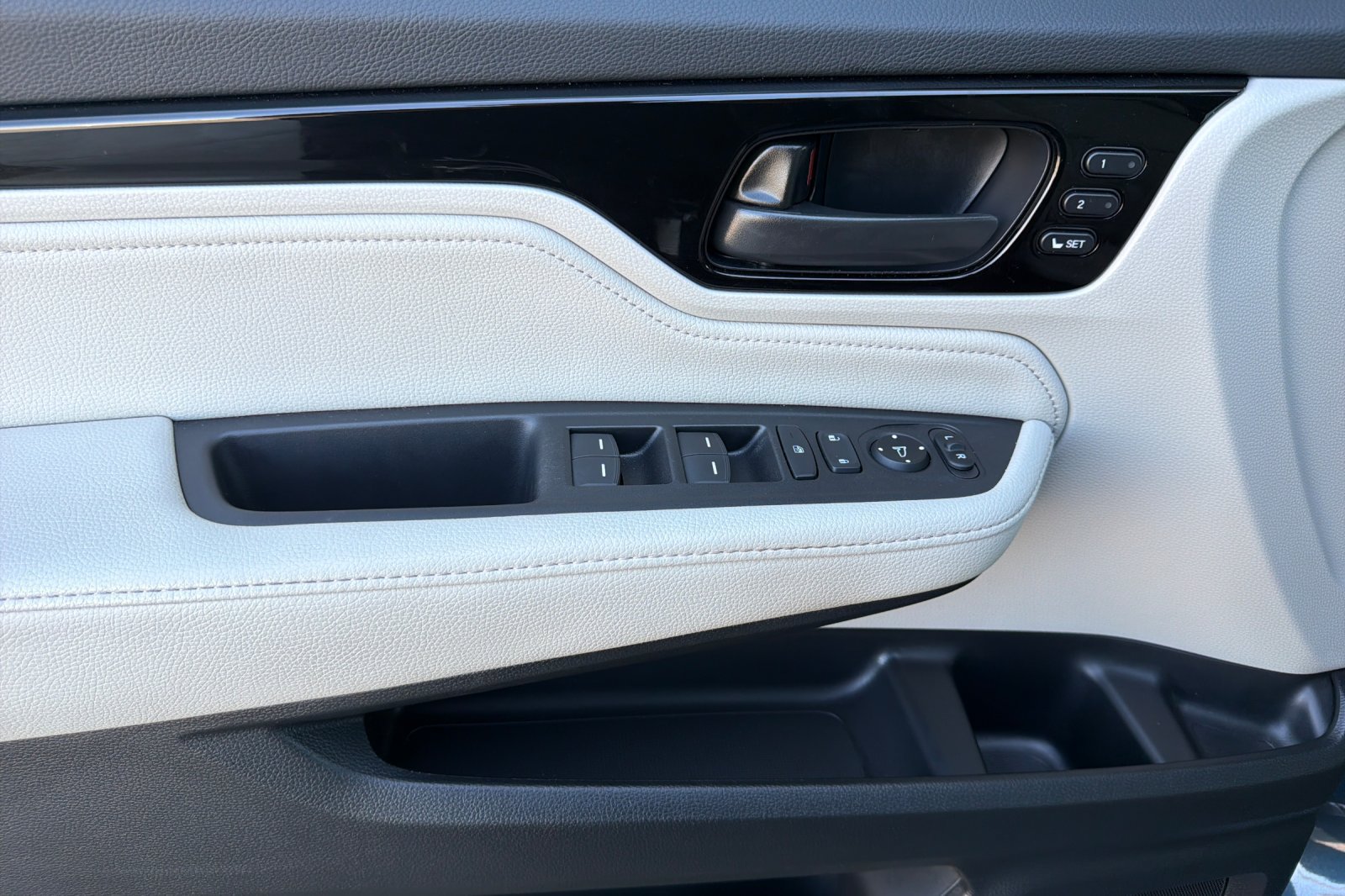 Used 2026 Honda Odyssey Touring image 13