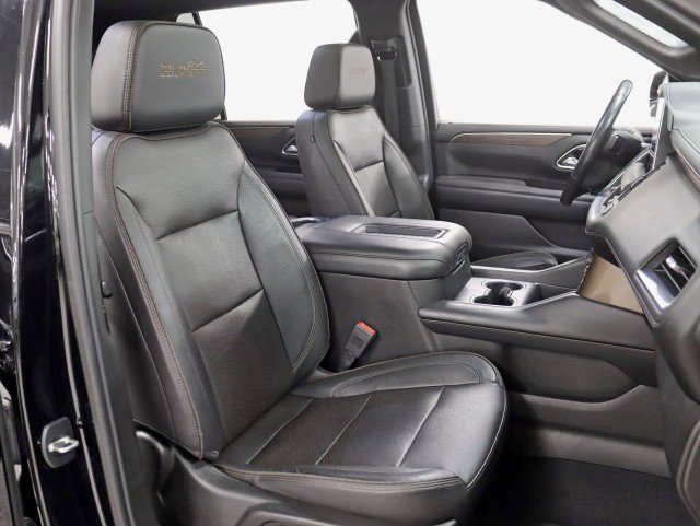 Used 2021 Chevrolet Suburban High Country w/ Premium Package image 29