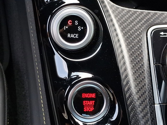 Used 2018 Mercedes-Benz AMG GT R image 22