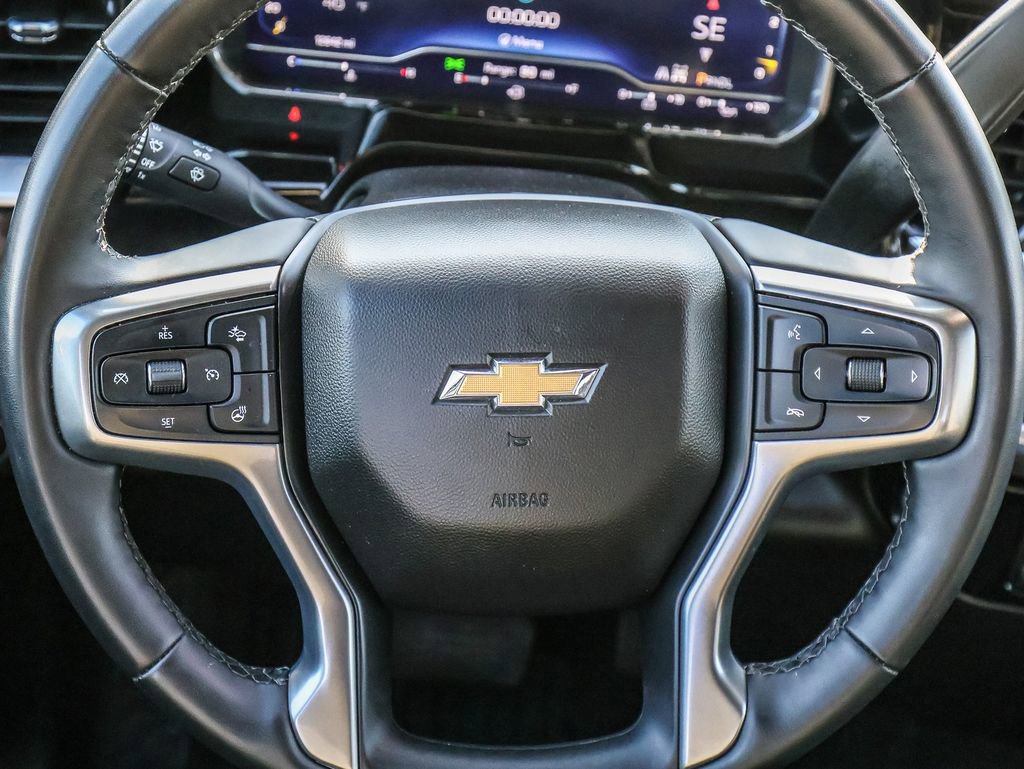 Used 2025 Chevrolet Silverado 2500 LT w/ Convenience Package image 28