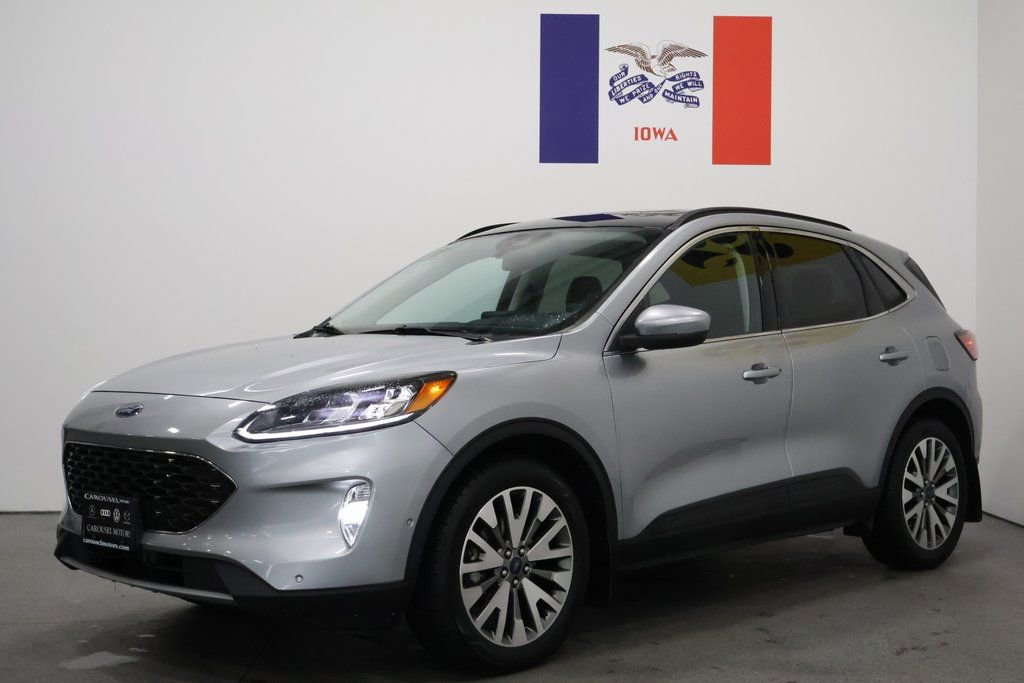 Used 2021 Ford Escape Titanium w/ Class II Trailer Tow Package image 8