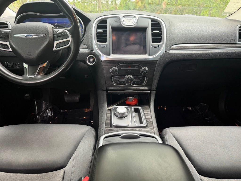 Used 2021 Chrysler 300 Touring w/ Sport Appearance Package image 13