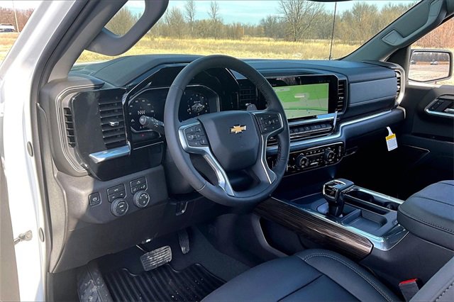 New 2026 Chevrolet Silverado 1500 LT w/ Leather Package image 6