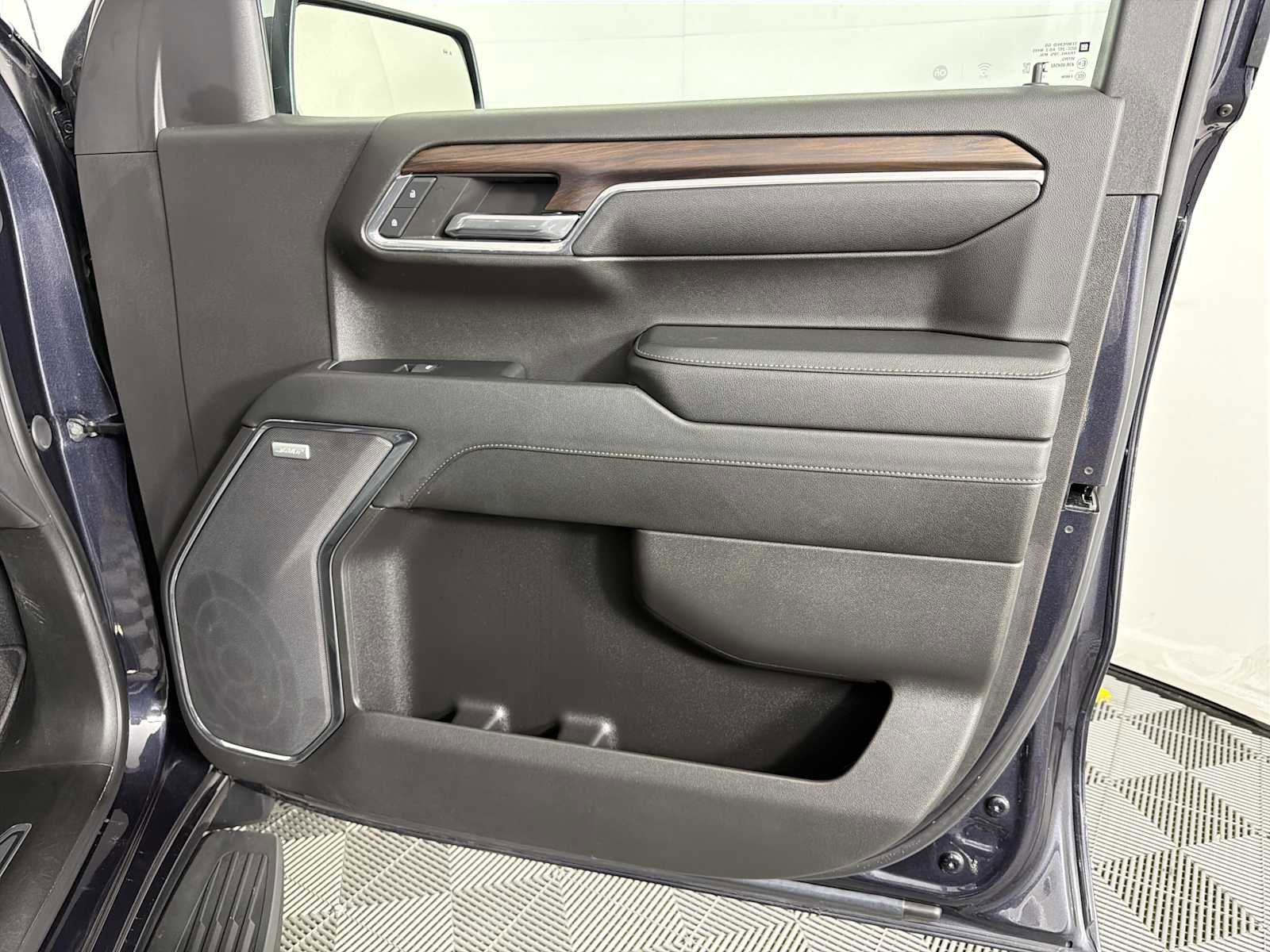 Certified 2024 GMC Sierra 1500 SLT w/ SLT Premium Plus Package image 12