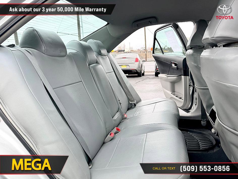 Used 2013 Toyota Camry LE image 18