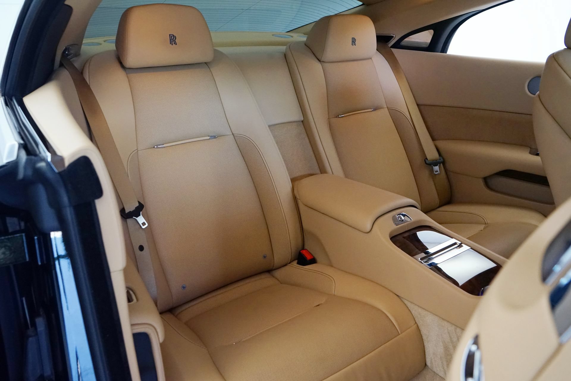 Used 2019 Rolls-Royce Wraith RWD image 22