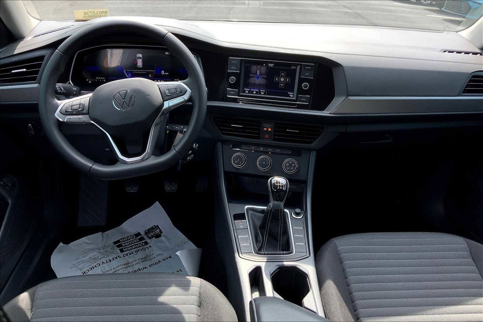 Used 2024 Volkswagen Jetta S image 14
