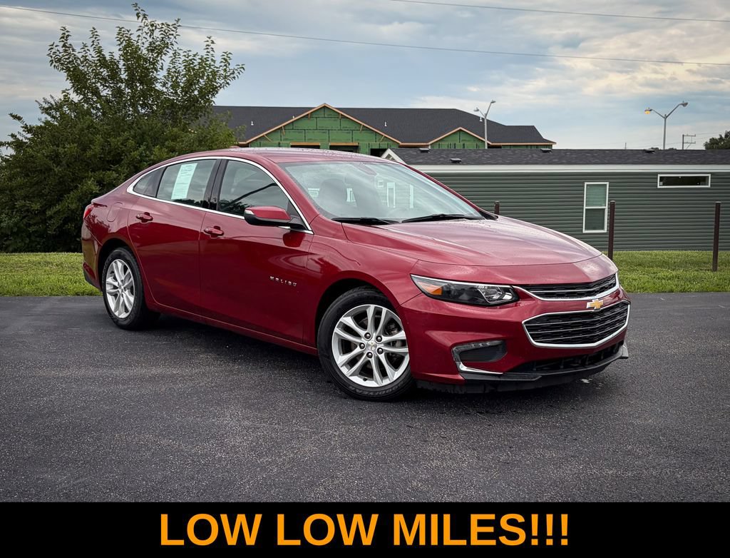 Used 2018 Chevrolet Malibu LT FWD image 1